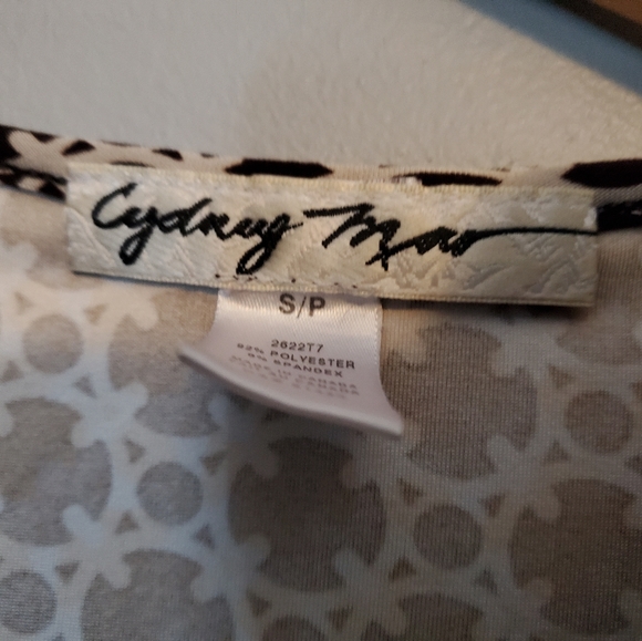 Cydney Max Black/Beige Patterned Shirt - Size S - Picture 3 of 7